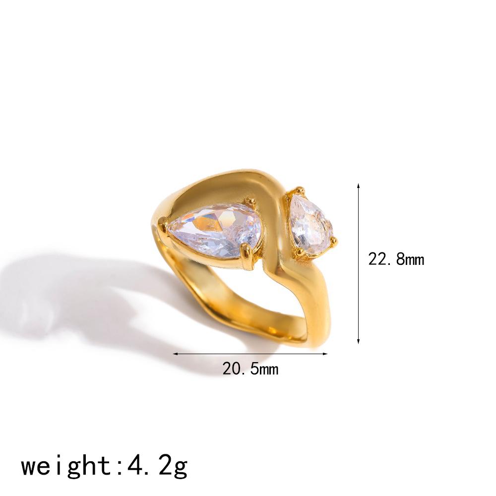 Exquisite Sparkling Peach Heart Zircon Fashion Stainless Steel Rings For Women 18K Gold Plated Jewelry Waterproof Accessories
