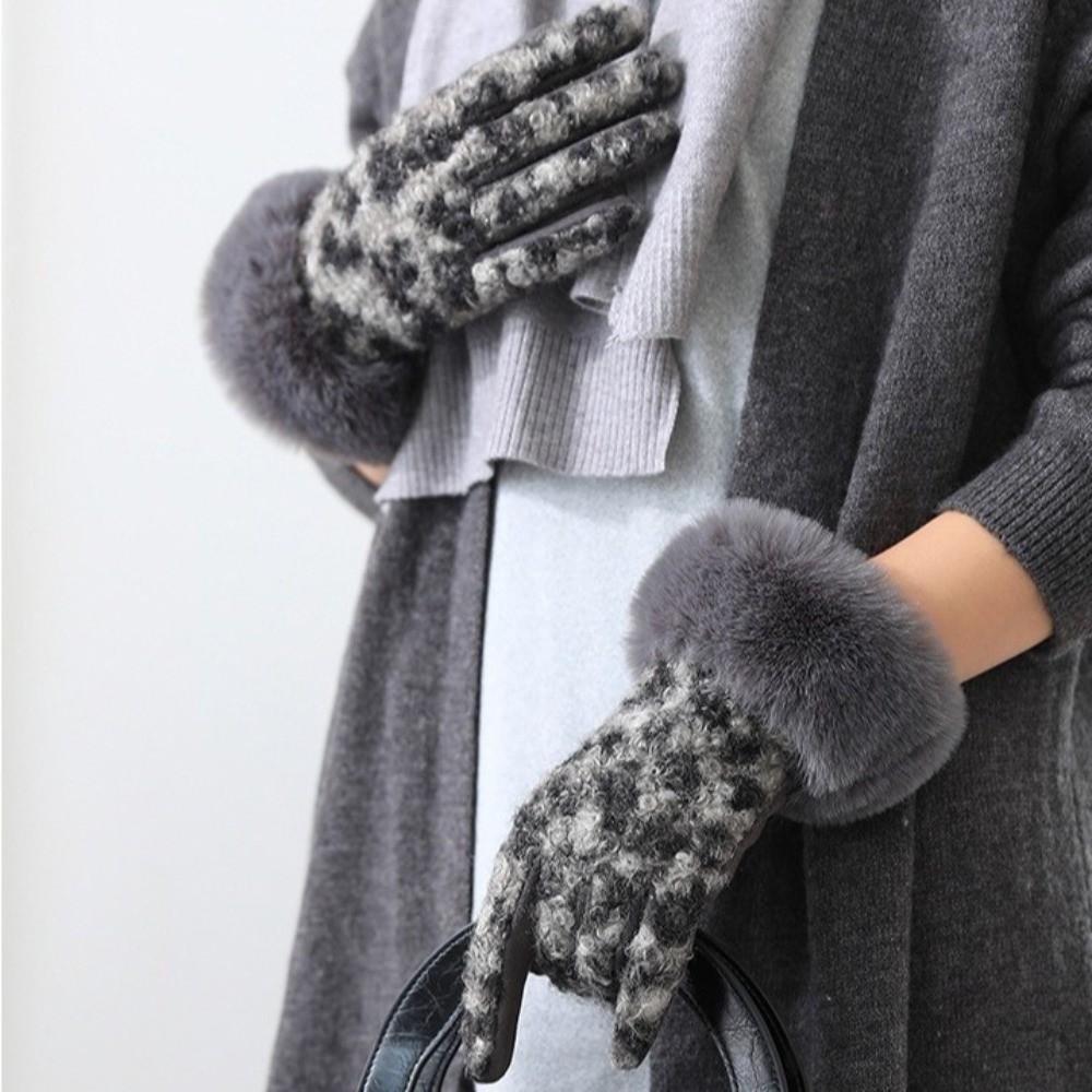 Touch Screen Leopard Print Gloves Keep Warm Winter Gloves Fashion Women's Gloves Winter