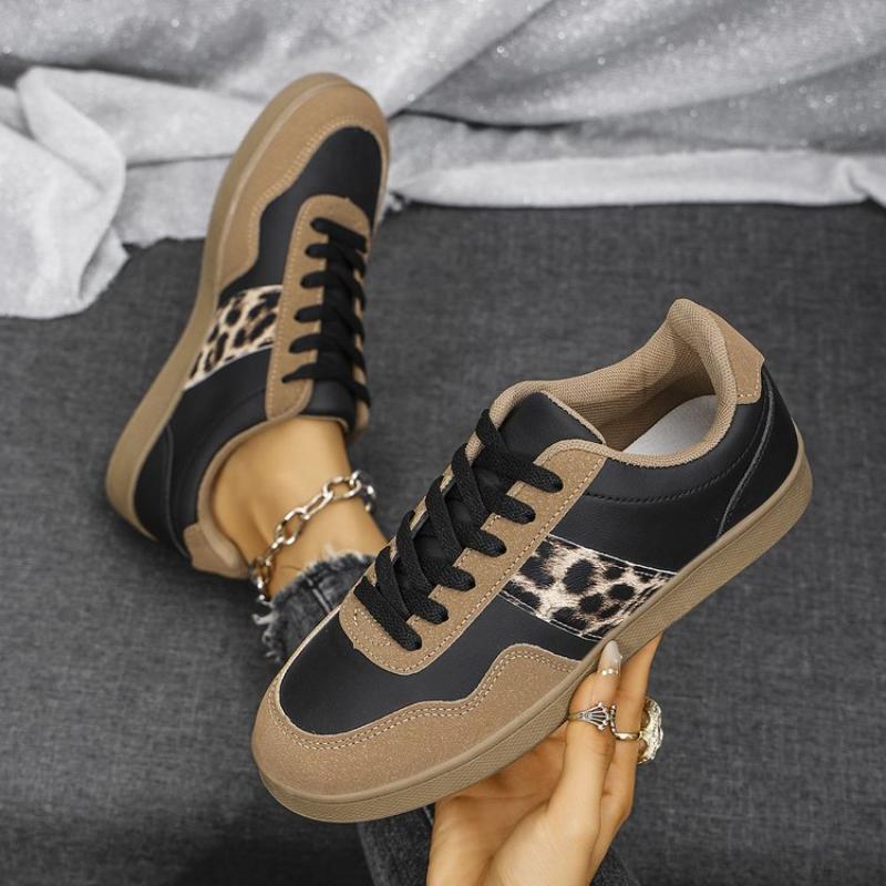 Fashion Women's Flats Sneakers 2025 New Fashion Leopard Print Casual Shoes Outdoor Walking Shoes Sneakers Comfortable Women Sneakers