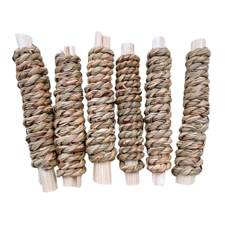

6 Pieces Sweet Bamboo Sticks Treats Small Animal Grass Chew Toy for Guinea Pigs 1
