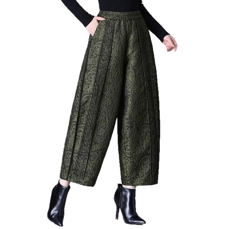 Warm Quilted Cocoon Pants for Middle-Aged Women - Chinese Style, Age-Reducing, Autumn/Winter Cotton, Loose Fit, Casual Tulip Design