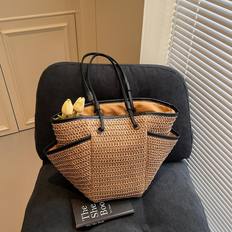 Large Capacity Woven Straw Bag Women's Spring and Summer New Versatile Shoulder Bag Casual Seaside Beach Bag