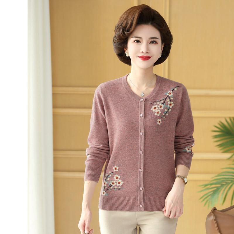 Autumn new heavy industry embroidered cardigan mother fashion age-reducing middle-aged and old women's sweater bottoming shirt