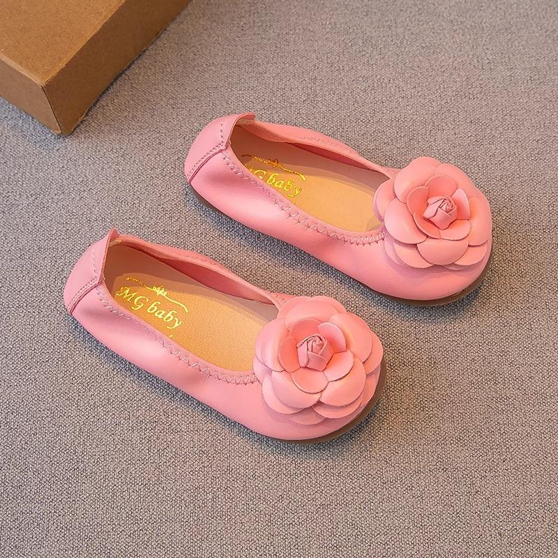 

Шкіряне взуття для дівчаток Нове дитяче взуття навесні та осені Туфлі принцеси для маленьких дівчаток Туфлі з квасолі на м’якій підошві Тенденція до одноразового взуття Performance 35 рожевий