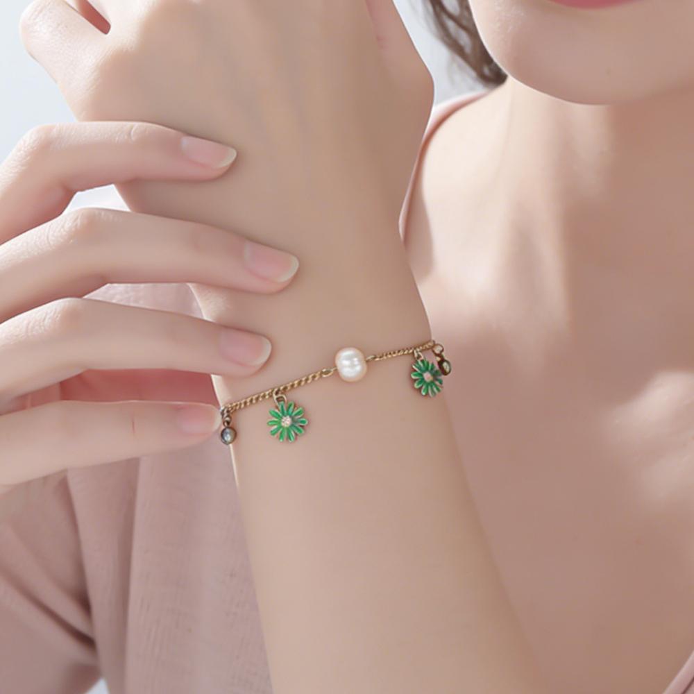 Daisy Flower Enamel Charms Bracelets Girls Imitation Pearl frangipani Plumeria Spring Summer Hand Chain Jewelry Stainless Steel