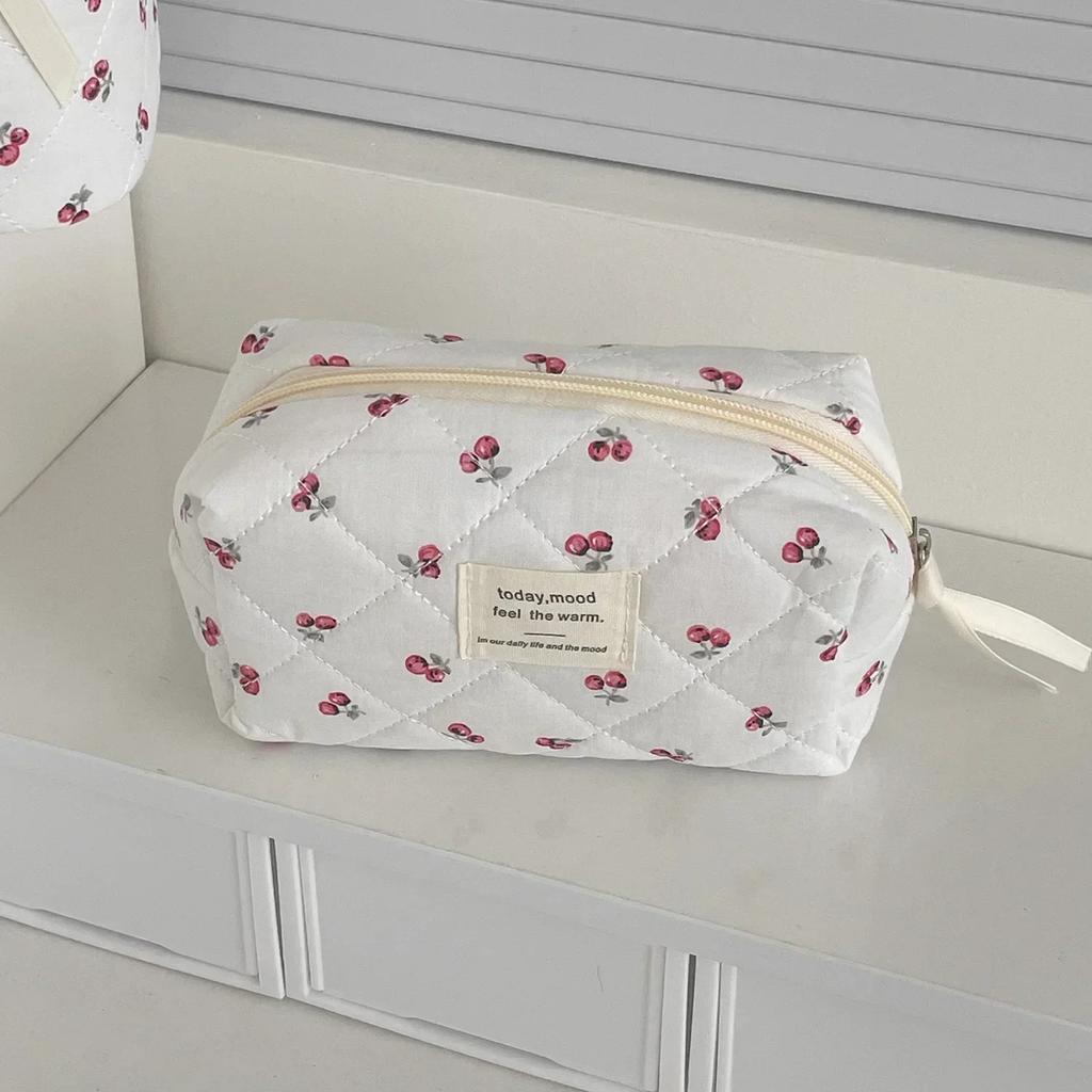 2024 Pink Bear Quilting Women Cosmetic Bag Cute Zipper Makeup Travel Organizer Female Handbag Toiletry Pouch for Girls