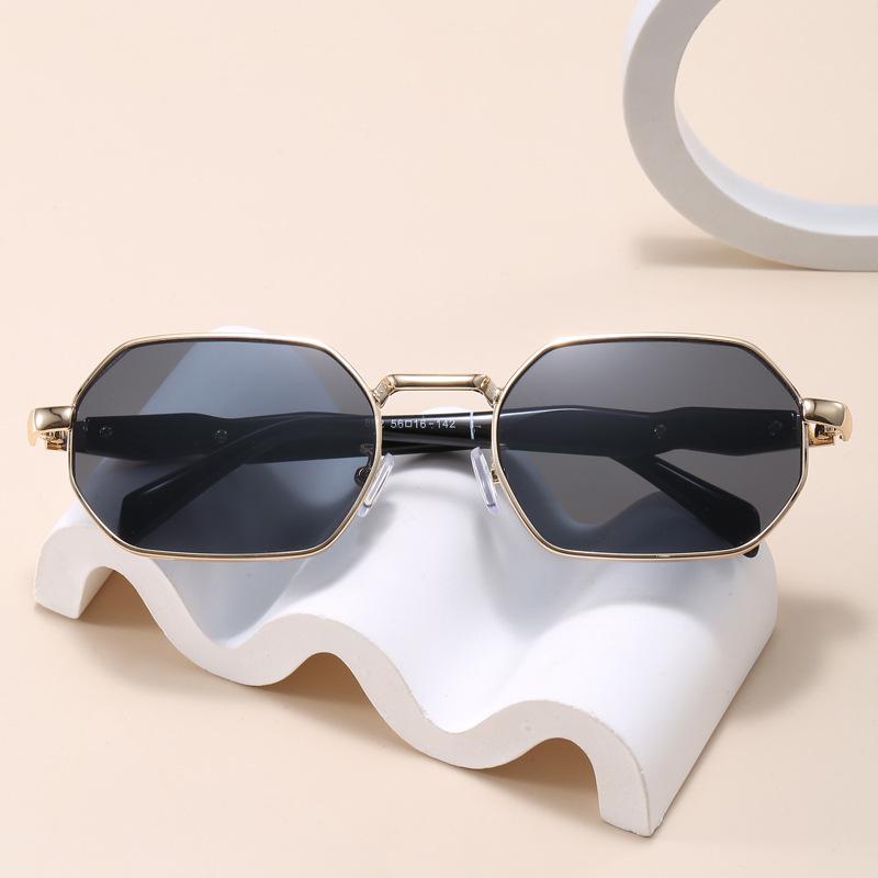 Polygon Shape Sun Glasses For Women Stylish Trendy Anti-reflective Sun Glass for For Men European American Sun Glasses for Woman