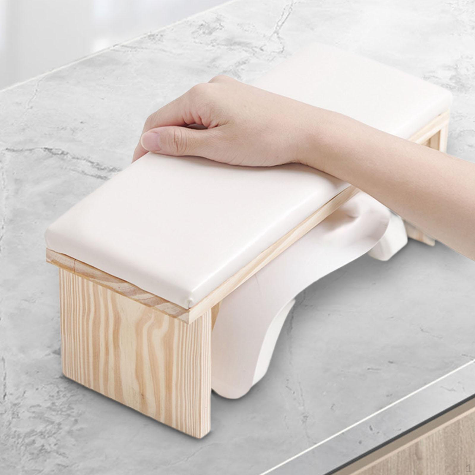 

Подушка для маникюра и ухода за ногтями белый