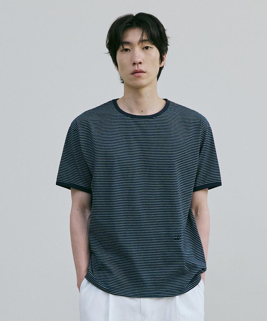 Beleudeunua Fine Stripe Ringer Tee (Navy)