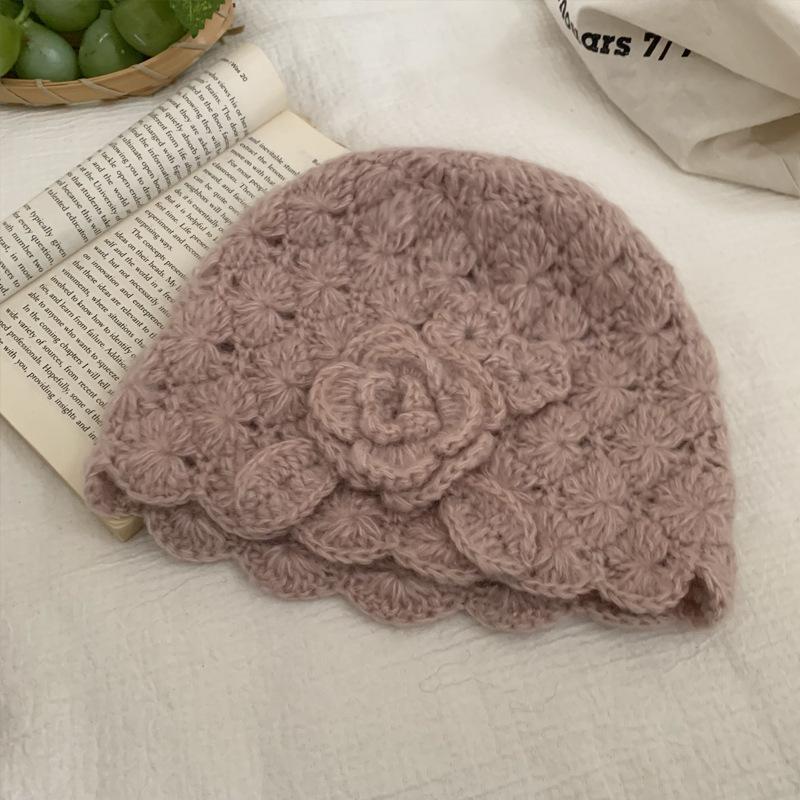Hollow Flower Bag Hat Women's Autumn and Winter Versatile Face Small Cold Hat Cold Warm Wool Hat