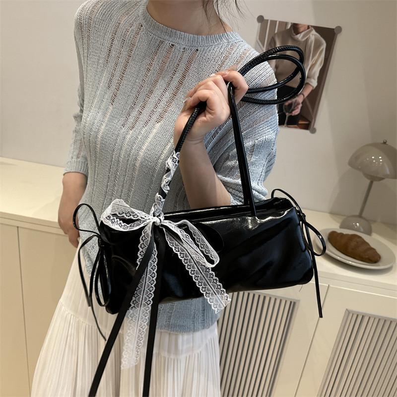 Minimalist Pu Square Shoulder Bag With Inner Phone Pocket For Casual Outings