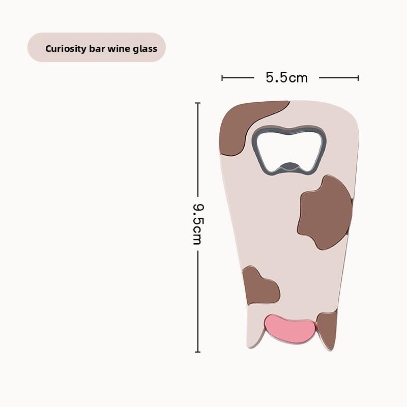 

Cartoon Beer Bottle Opener, Refrigerator Sticker Magnetic Bottle Screwdriver, Multi-functional and Creative Bottle Lifting Device Dairy cow