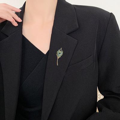 Retro Colorful Rhinestones Inlaid Brooch Peacock Feather Shape Suit Pin Lapel Shawl Coat Hat Badge Fashion Accessories