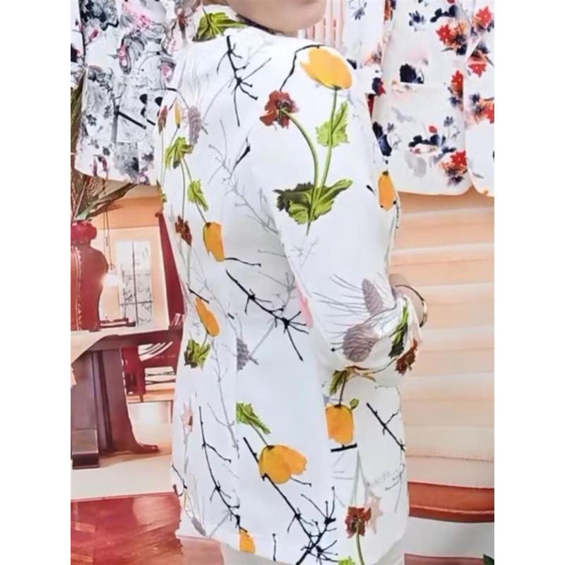 Ein dünner und stilvoller Cardigan für Damenfrühling und -sommer, ein sonnenschützender Cardigan für Damen mit bedruckter Slim-Fit-Blazerjacke