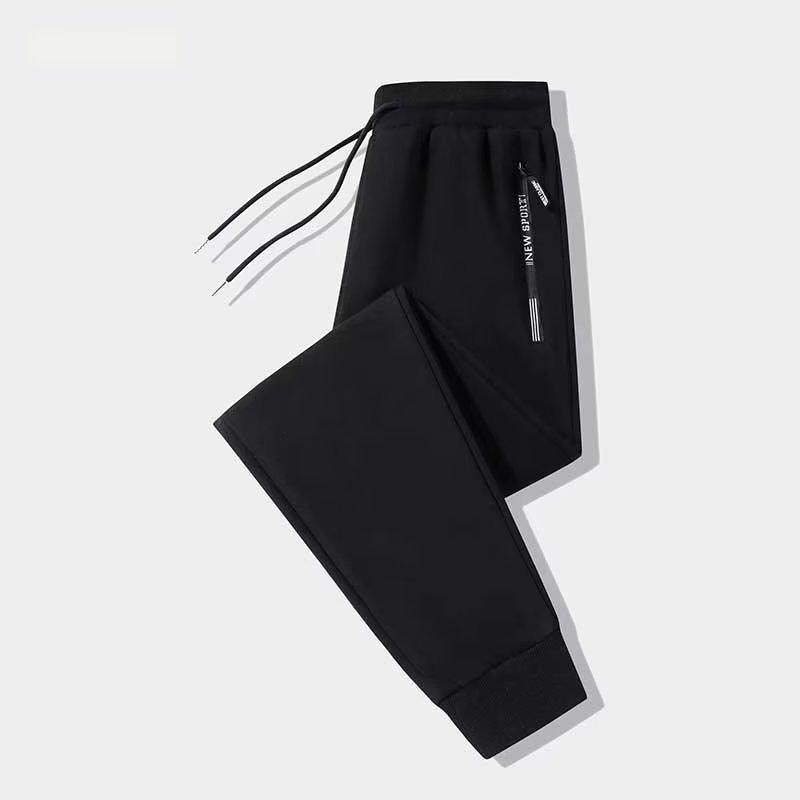 Men's Loose-Fit Korean Style Casual Zipper Pocket Leggings for Autumn and Winter