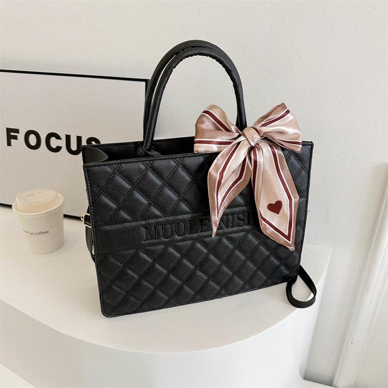 Popular Fashion Diamond Grid Embroidery Thread Korean Version Gentle Temperament Scarf Handbag, New Tote Bags