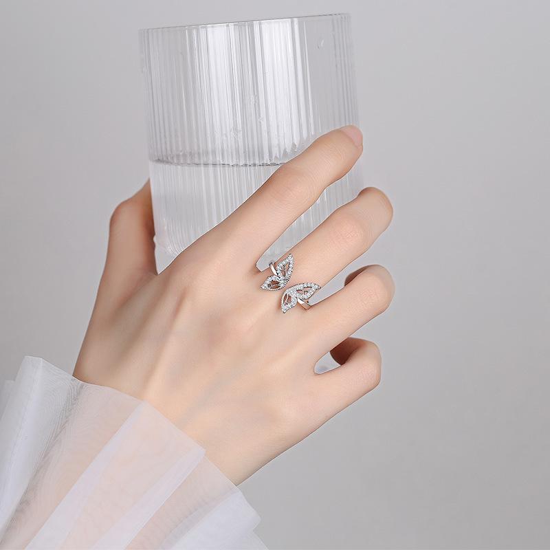 European & American Hollow Butterfly Ring: Trendy Open Index Finger Accessory with Niche Design and Cold Style for Women.