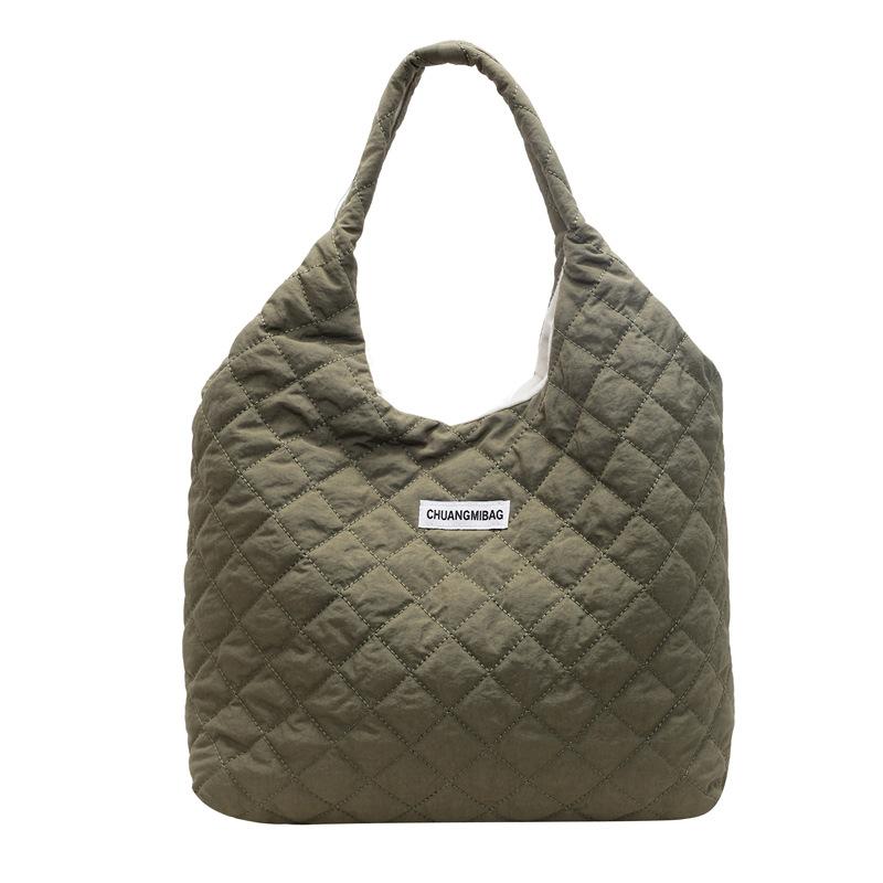 Однотонная сумка через плечо для женщин — фото 23