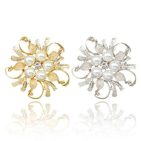 Women Breastpin Elegant No Deformation Flower Rhinestone Faux Pearl Brooch Pin for Party Dating