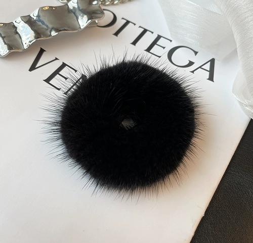 

Корейский минималистский мех норки, милый интернет-знаменитый плюшевый шарик, высококачественная веревка для волос, повязка на голову, кожаная лента, аксессуары для волос для женщин чёрный
