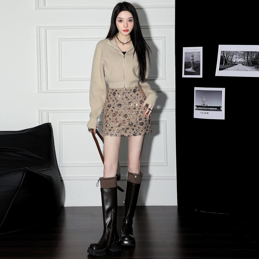 Women's Autumn/Winter 2025 Sparkling Sequin Wool A-Line Skirt - High Waist, Hip-Hugging, Slimming Short Skirt