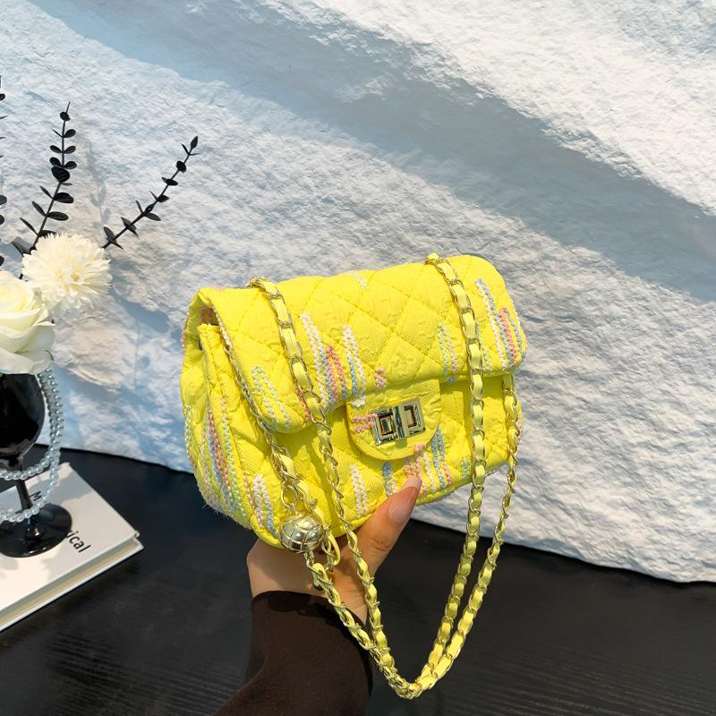 

Fashion and beautiful casual messenger bag, foreign style autumn niche small bag women s 2025 new shoulder armpit small square bag жовтий