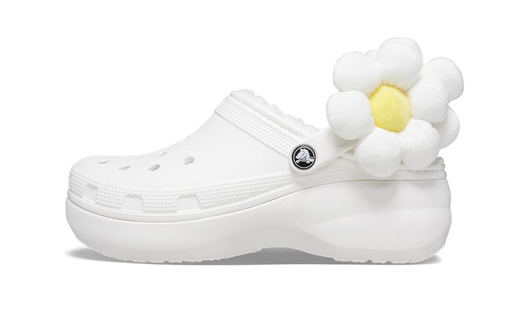 Crocs Classic Flower Clogs  White  Women s 209236-90H 38-39