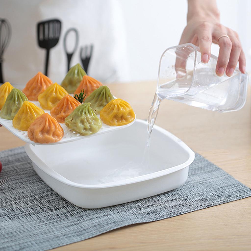 Parní hrnec do mikrovlnné trouby s širokými ergonomickými držadly, průhledným víkem a parními otvory pro efektivní ohřev, materiál PP5, vícevrstvý design