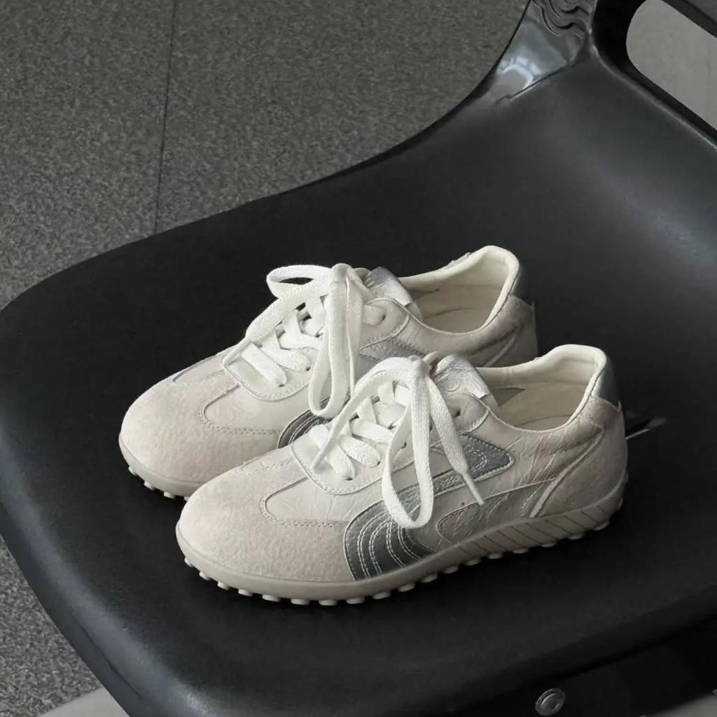 Casual Design Sense of Moral Training Shoes Women's 2025 Summer New Fashion Versatile Comfortable Soft Sole Lightweight Non-slip White Shoes