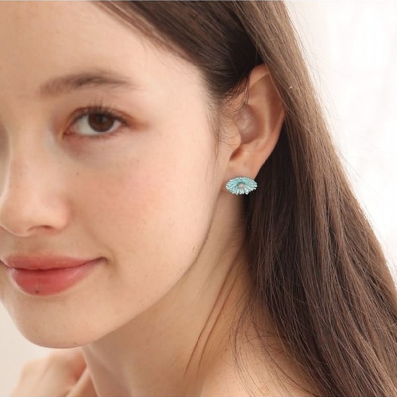 Dana Burton English Mini Daisy Earrings