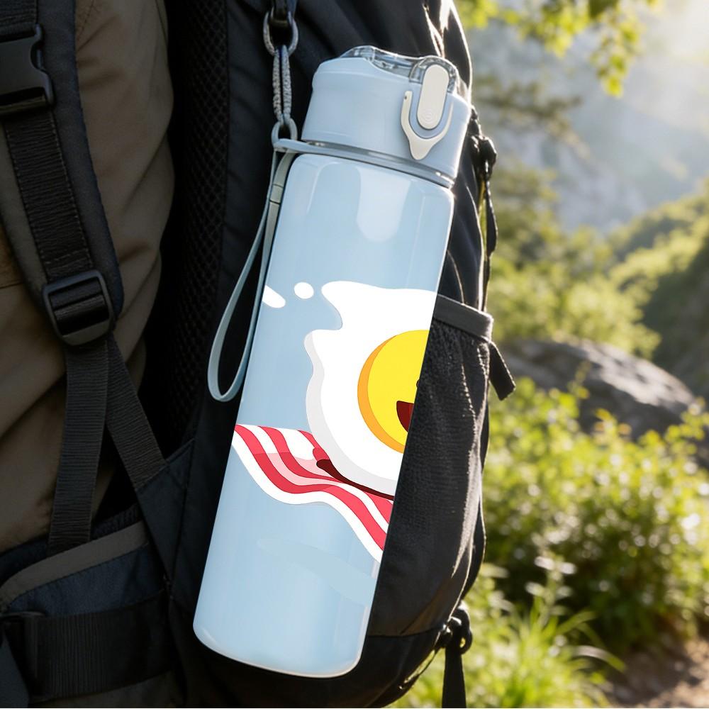 1PC Bread Cartoon Pattern 750ml Color Plastic Sports Water Bottle Leakproof Flip Straw Lid Suitable for Sports Office Home Use