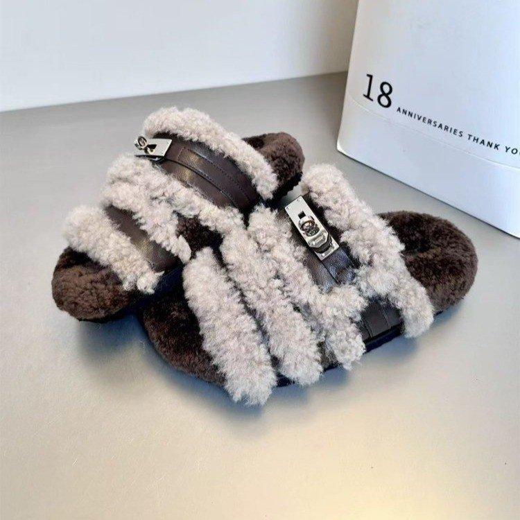European lamb wool shoes, metal buckle buckle open-toe slippers, and thick-soled Boken slippers 2025 new models