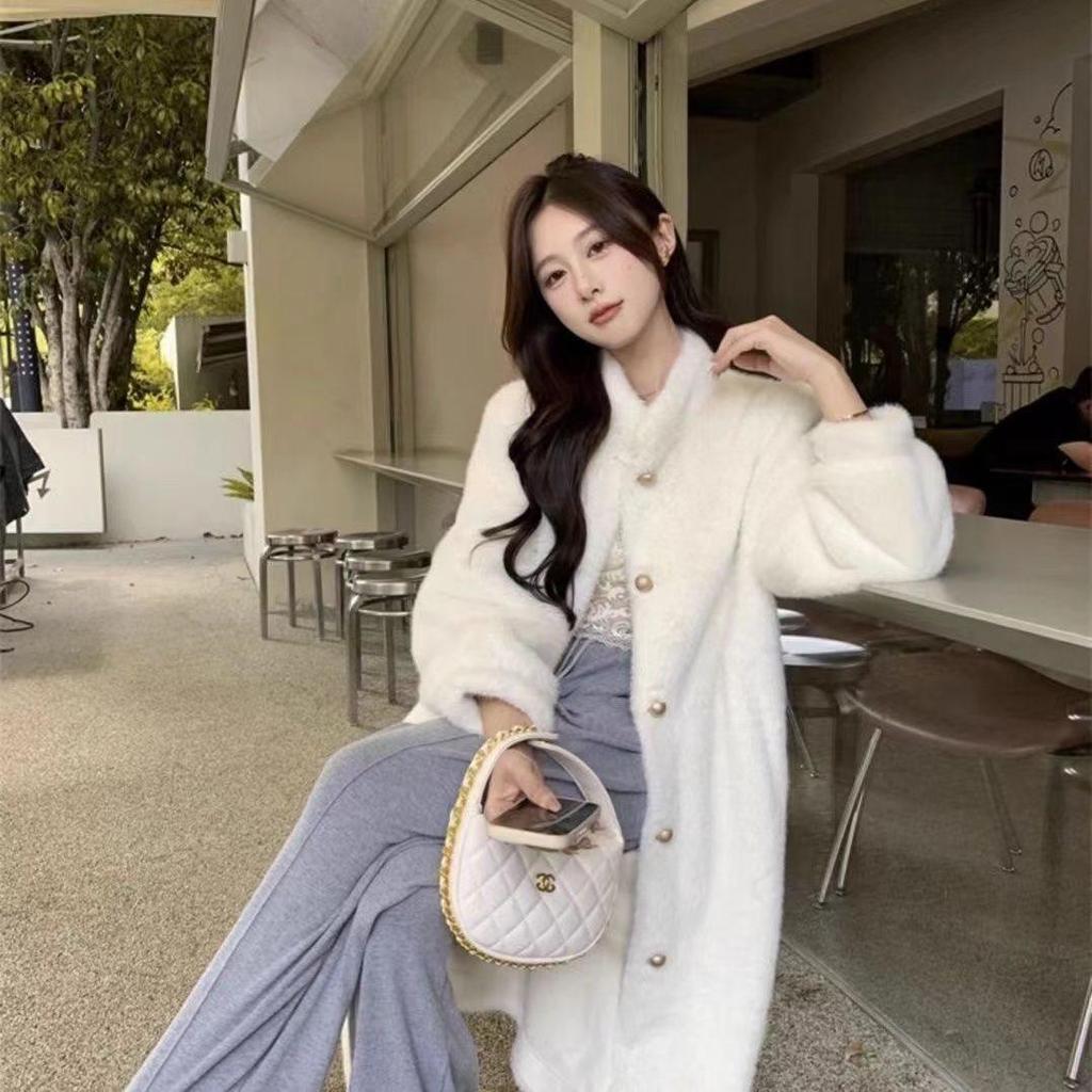 2025 Women's Thickened Faux Shearling Coat with Mink Fur Stand Collar
