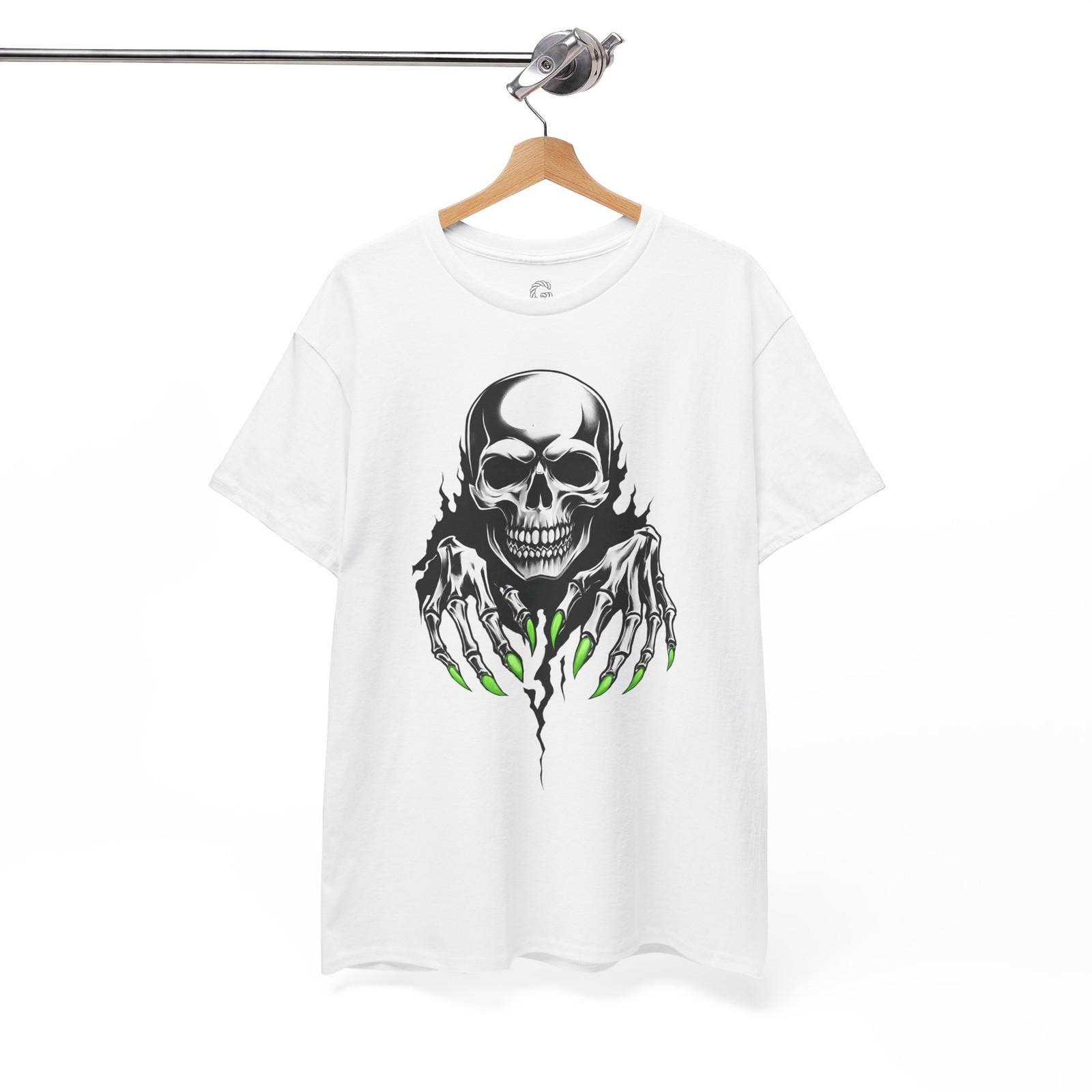 

Skull Graphic Tee, Alternative Fashion Shirt, Halloween Unisex Top, Casual Wear, 5XL різнокольоровий