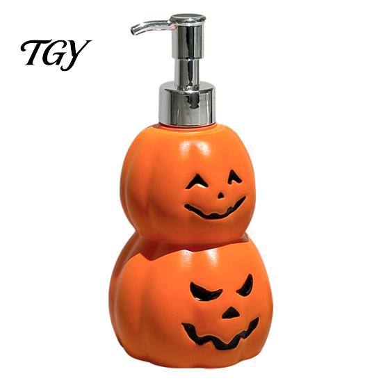 Creative Gift for Housewarming Grimace Pumpkin Soap Dispenser Bottle, Halloween Lotion Pump Party Table Decor Refillable Container Liquid And