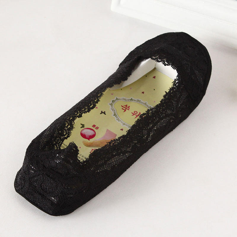 Women Spring and Summer Thin Solid Color Lace Silicone Foot Non Slip Shallow Mouth Invisible Socks