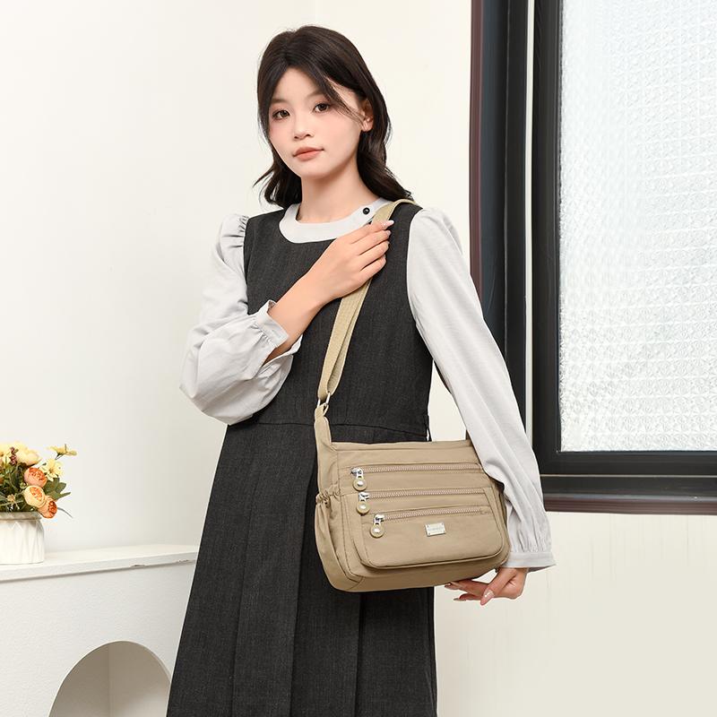 Large Capacity Water-Repellent Nylon Bag Women's Shoulder Crossbody Bag Multi-Pocket Middle-Aged Mother Bag