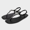 Fashion Shiny Crystal Beading Flat Sandals Women Famous Designer Thong Sandalias Mujer Rhinestone Band Sandalias De Mujer Verano 2025