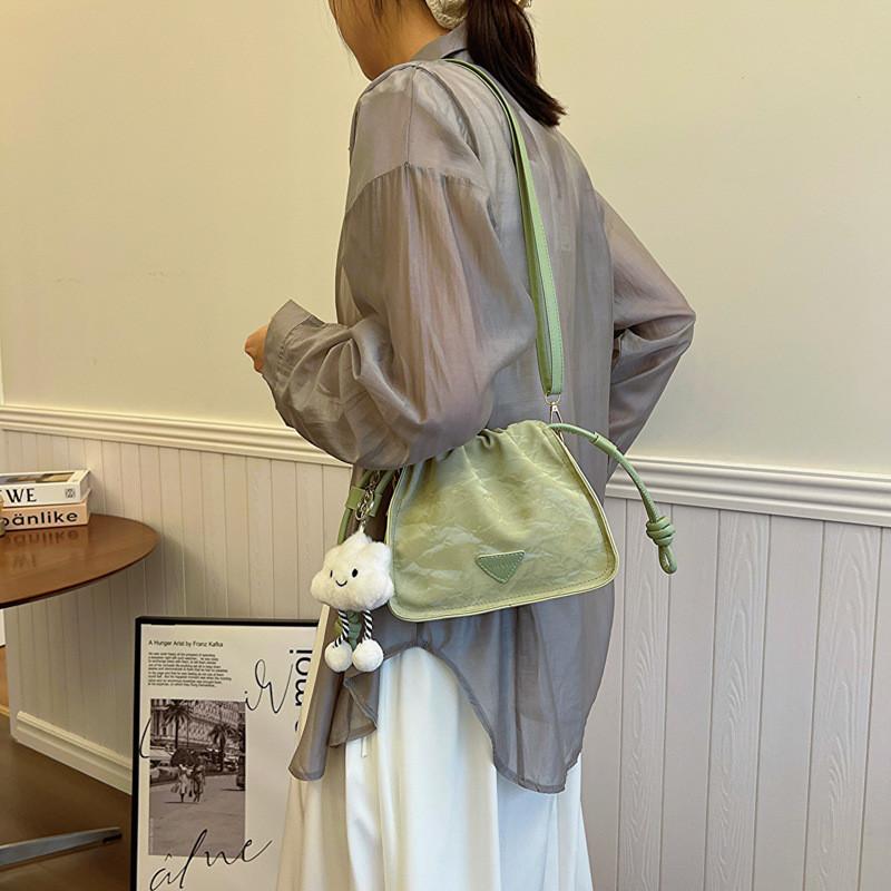 Chic Street Trendy Bucket Bag Fashionable Pu Leather Crossbody Handbag With Magnetic Closure