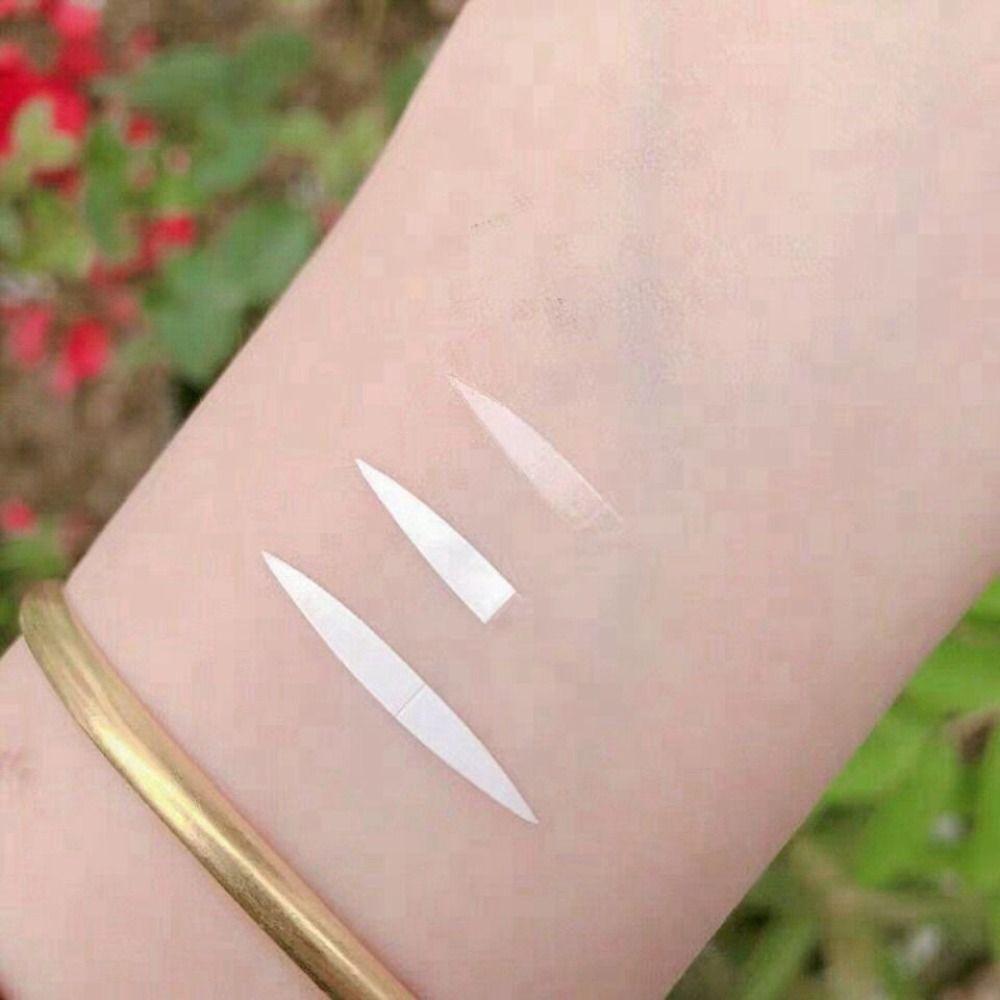 200Pairs Big Eyes Double Fold Eyelid Stickers Natural Complexion Invisible Double Eyelid Tape Women