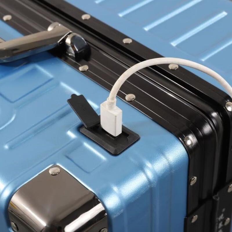 OEING USB Password Lock Travel Luggage