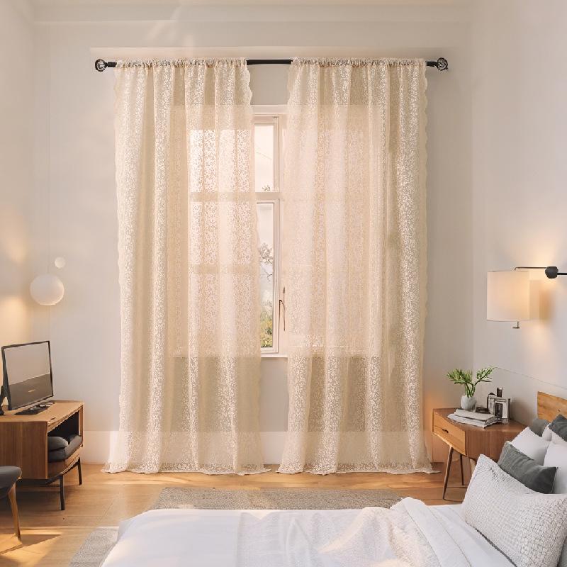 Sommerfriske hvite blonder gardiner med blomstermønster og huldesign for stue og balkong