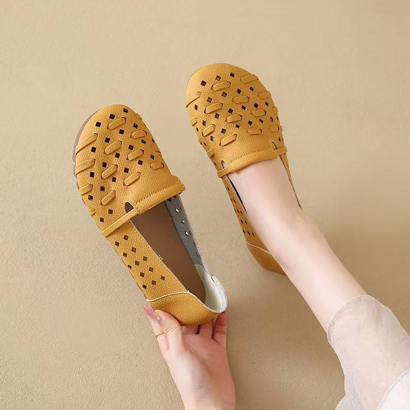 Damen Sommer Leder Lochmuster Flache Sohle Schuhe Runde Spitze Flach zum Hineinschlüpfen Rutschfest Atmungsaktiv Höhlen Schuhe Sandalen für Ältere