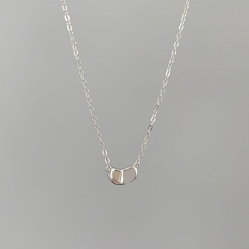 Acacia Dou Hongdou Necklace Doudou Clavicle Chain Light Luxury New Year Autumn and Winter New Fashion