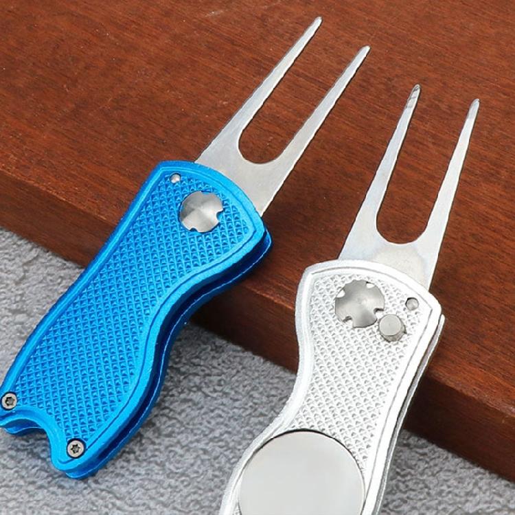 Foldable Metal Green Tool Golfs Divot Repair Tool with Magnetic Golfball Marker and Button Putting Green Fork Enduring