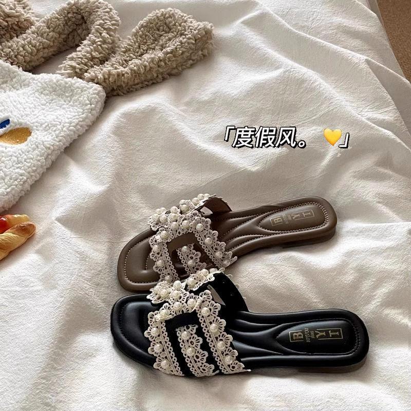 With Skirt, Flat-Bottomed Fairy, One-Word Cool Slippers For Going Out On The Beach, And Small Fragrant Cool Slippers For Summer Wear.