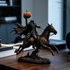 Einzigartige Weihnachtsgeschenke Beleuchtete Kopflose Reiter Statue, Aufleuchtendes Reitpferd Warmer Dunkler Horror Stil Dekorationen Leuchtende LED Kürbiskopf Skulptur