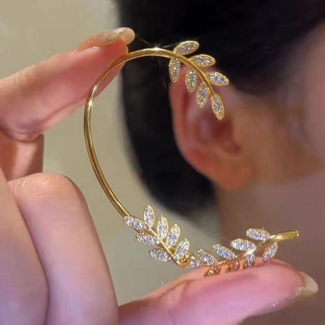 Stylish Fashionable Bohemian No Piercing Crystalline Rhinestone Leaf Ear Cuff Earrings Fake Piercing Clip For Women Earrings Jewelry BijouxTrendy Cuff