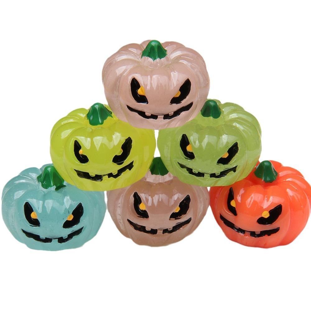 8pcs Halloween Luminous Pumpkin Figures Mini Pumpkin Ornaments  for Patio Yard Garden