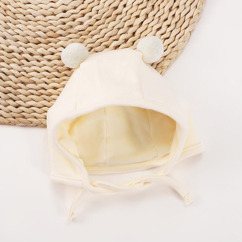 Unisex Newborn Pure Cotton Fontanelle Hat with Cute Double Pom-Poms – First Month Boneless Protection for Spring, Autumn, and Winter